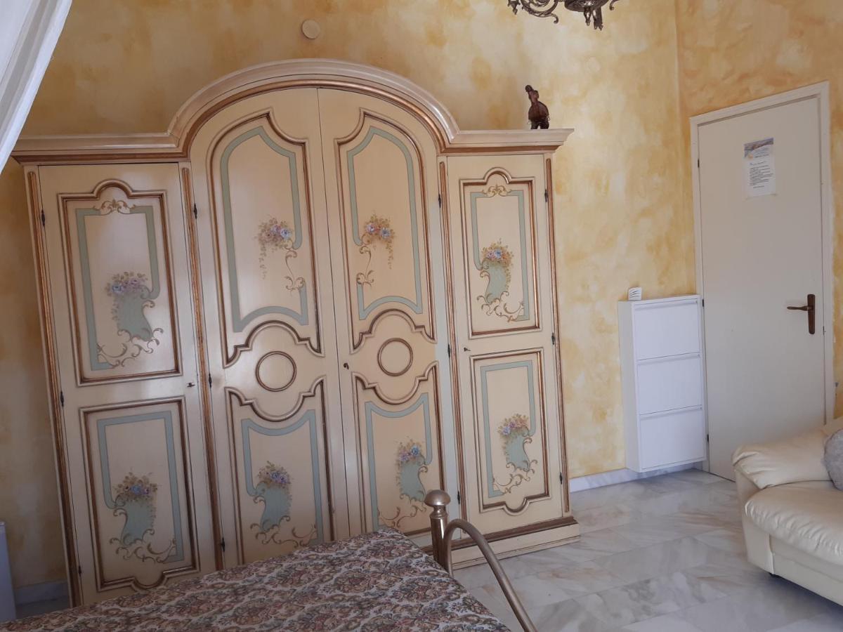 Moonaurora Bed & Breakfast Gallipoli Bagian luar foto