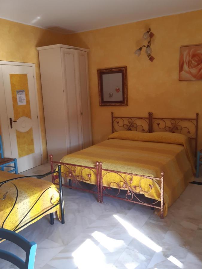 Moonaurora Bed & Breakfast Gallipoli Bagian luar foto