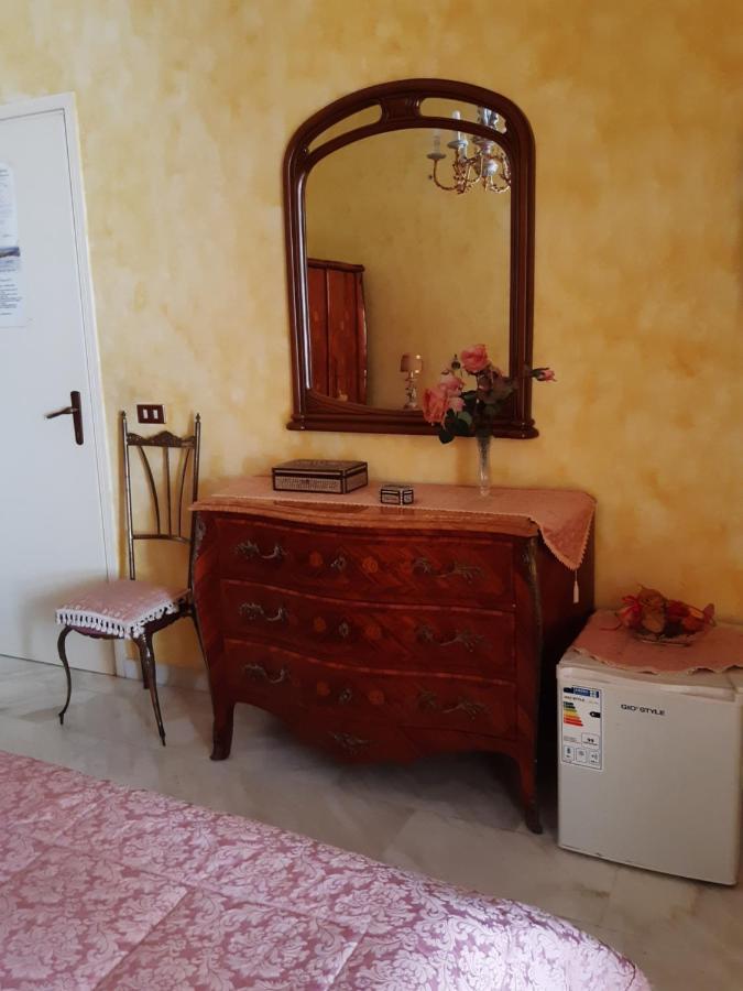 Moonaurora Bed & Breakfast Gallipoli Bagian luar foto